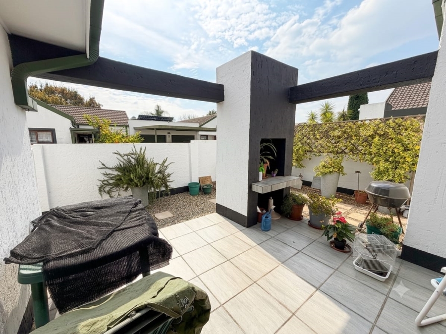 2 Bedroom Property for Sale in Vaalpark Free State